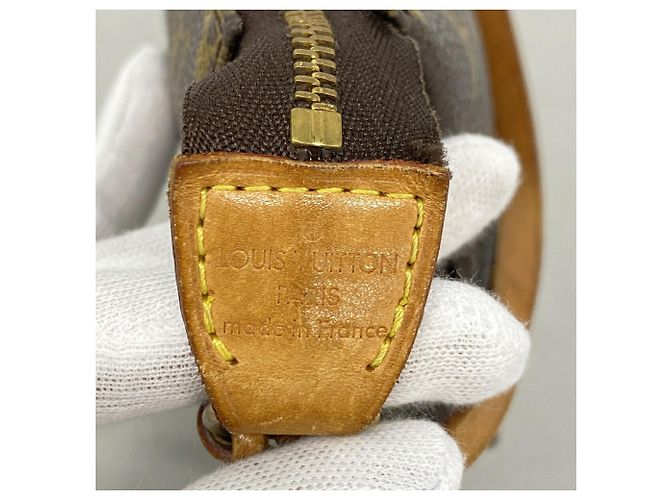Louis Vuitton Monogram Pochette Accessoires M51980 Marron - vue 5