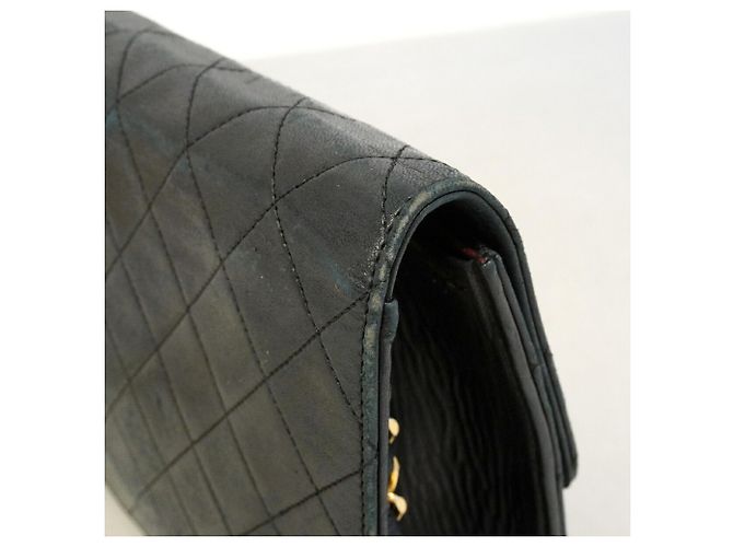 Chanel Matelassé Chain Shoulder Bag Black - view 7