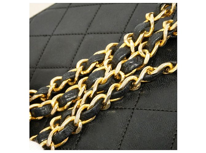Chanel Matelassé Chain Shoulder Bag Black - view 8