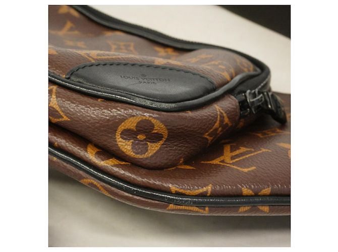 Sac banane Louis Vuitton Monogram Macassar Christopher Marron Noir - vue 6