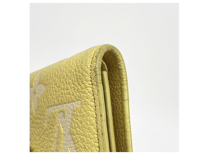 Louis Vuitton Tri-fold Wallet Yellow - view 6