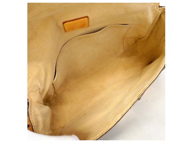 Bolso de hombro Louis Vuitton Monogram Hudson PM Castaño - vista 4