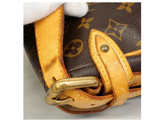 Bolso de hombro Louis Vuitton Monogram Hudson PM Castaño - vista 9