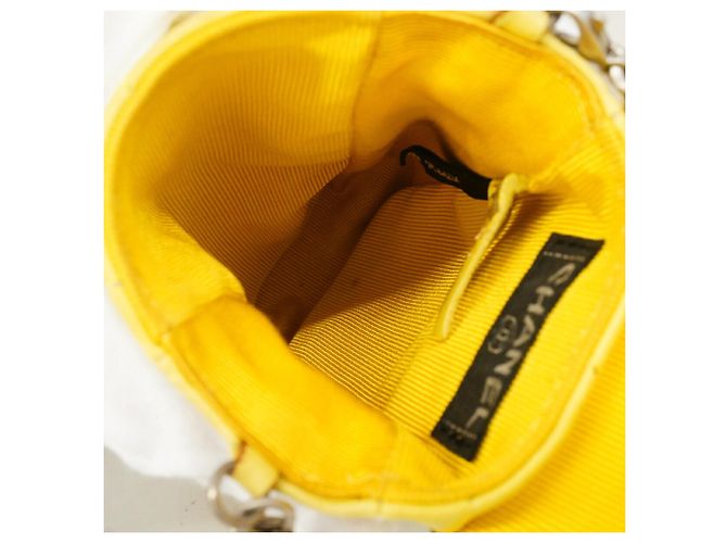 Borsa a tracolla Chanel 2.55 in pelle d'agnello gialla Giallo - vista 4