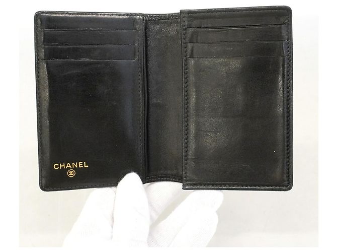 Porte-cartes Chanel en cuir de veau grainé noir - vue 4