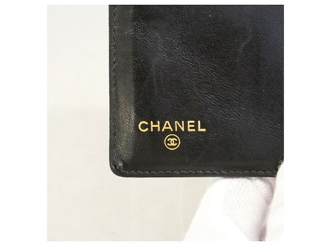 Porte-cartes Chanel en cuir de veau grainé noir - vue 5