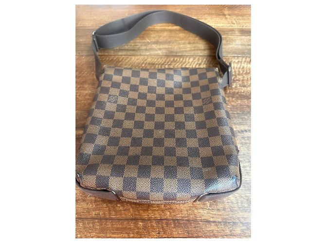 Louis Vuitton Bolsa de Ombro Damier Ebene Marrom - vista 4