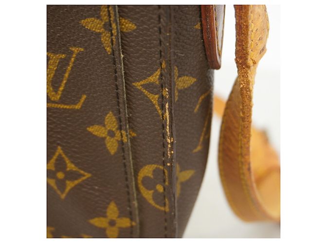 Bolsa de Ombro Louis Vuitton Monogram Saint Cloud GM Marrom - vista 9