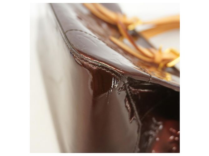 Borsa a tracolla Louis Vuitton Vernis Rosewood Avenue Bordò - vista 6