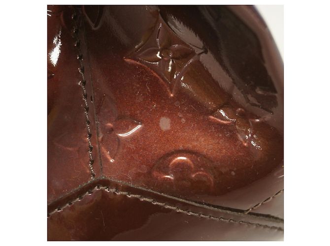 Borsa a tracolla Louis Vuitton Vernis Rosewood Avenue Bordò - vista 7