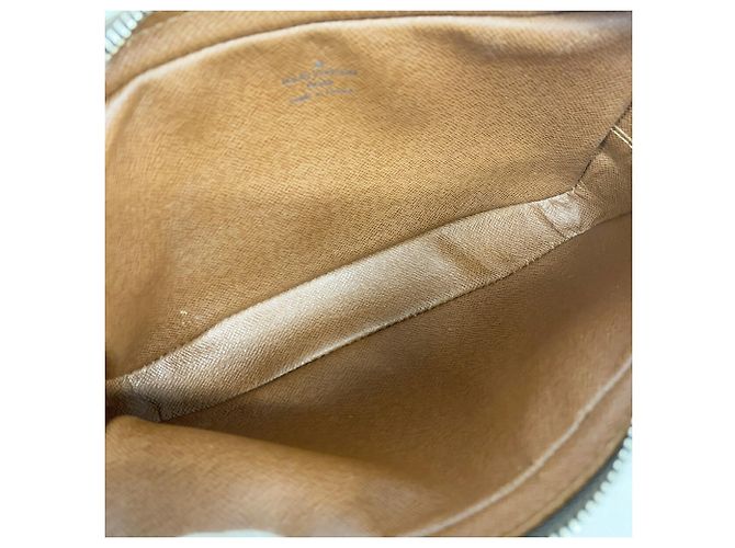 Louis Vuitton Monogram Pochette Marly Bandoulière Shoulder Bag Castaño - vista 4