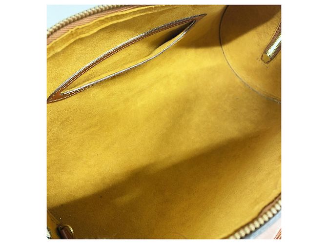 Bolso Louis Vuitton Epi Soufflot Castaño - vista 4