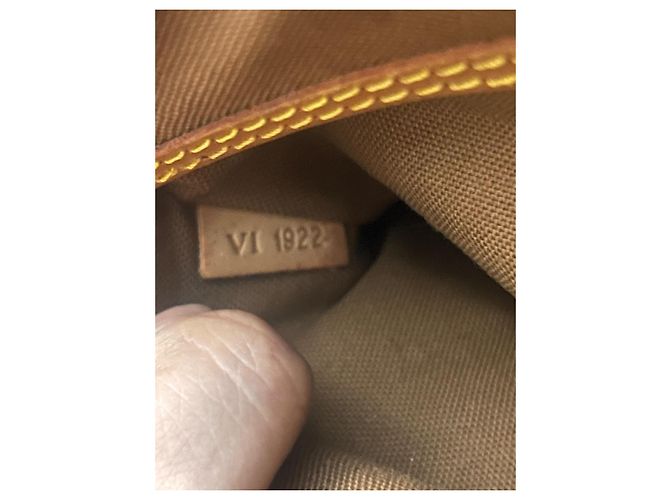 Louis Vuitton Alma PM Monogram Marrom - vista 12