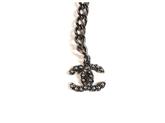Cinturón de cadena y perlas Chanel Gris Hardware de plata - vista 5