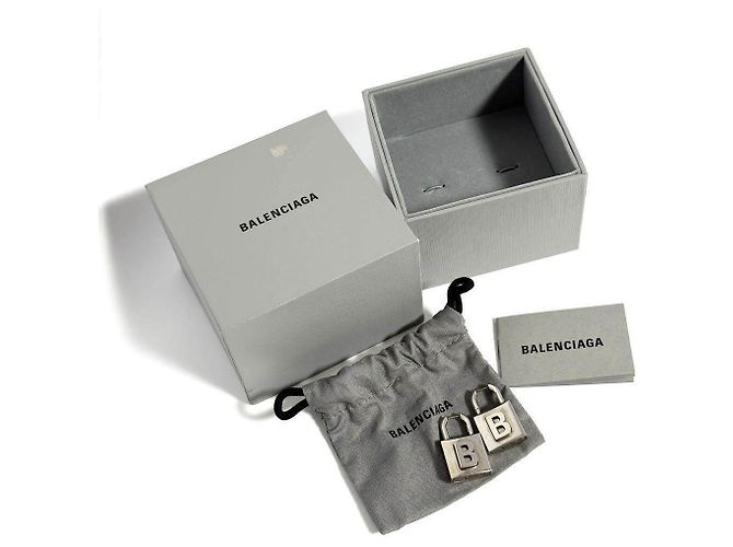 Boucles d'oreilles Lock Metal Balenciaga Limited Doré Métallisé - vue 10