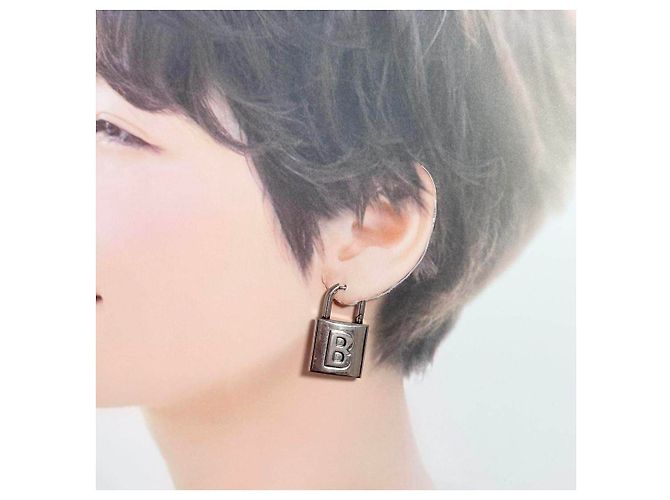 Boucles d'oreilles Lock Metal Balenciaga Limited Doré Métallisé - vue 9