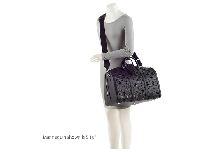 Bolso Duffle Medium de piel grabada GG perforada Gucci Negro - vista 5