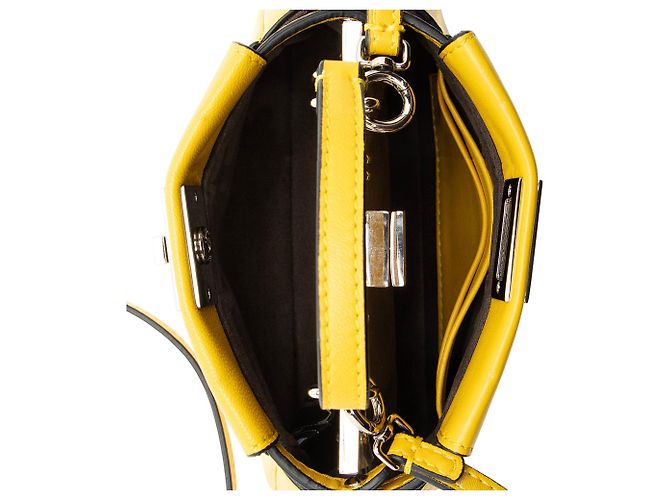 Fendi Peekaboo Micro Schultertasche aus Nappa-Leder Gelb - Ansicht 7
