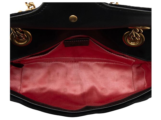 Gucci GG Marmont Small Flap Bag aus gestepptem Samt Schwarz - Ansicht 7