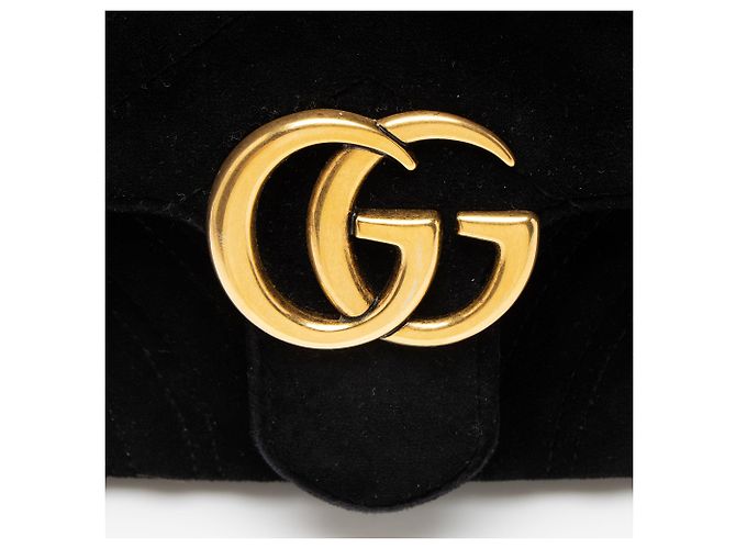 Gucci GG Marmont Small Flap Bag aus gestepptem Samt Schwarz - Ansicht 9