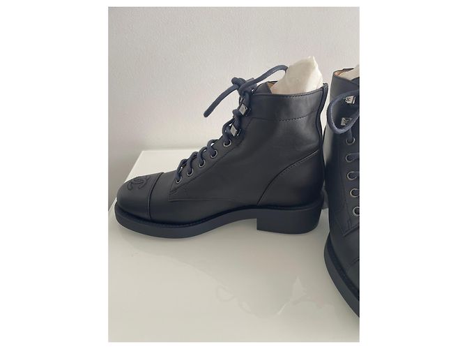 Chanel Blue Leather Lace-Up Boots with CC Logo Black Dark blue - view 3