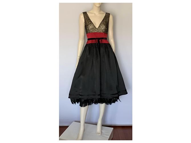 Abito Carolina Herrera in pizzo nero, raso e piume Rosso - vista 8