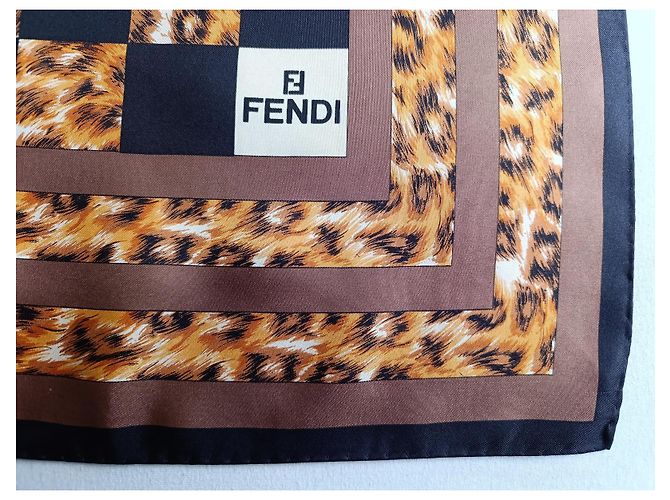 Pañuelo de seda Fendi estampado leopardo y ajedrez Castaño Negro Estampado de leopardo - vista 2