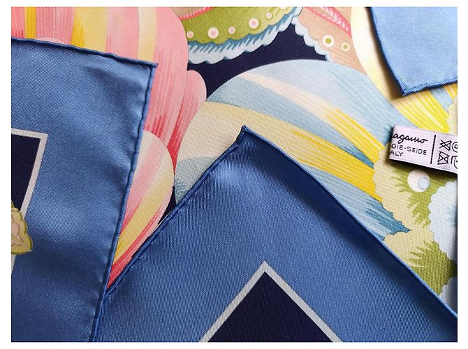 Pañuelo de Seda Salvatore Ferragamo Estampado Floral Rosa Blanco Azul Verde Crudo Amarillo - vista 8