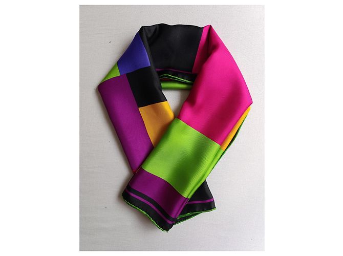 Foulard in seta Yves Saint Laurent Geometrico Nero Rosa Blu Verde Porpora Giallo - vista 2