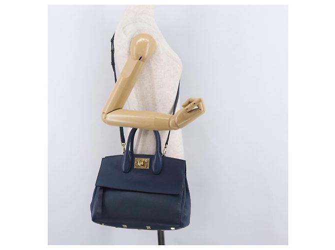 Salvatore Ferragamo Gancini Studio Tasche Leder 2way Navy Gold Auth 206236A - Ansicht 27