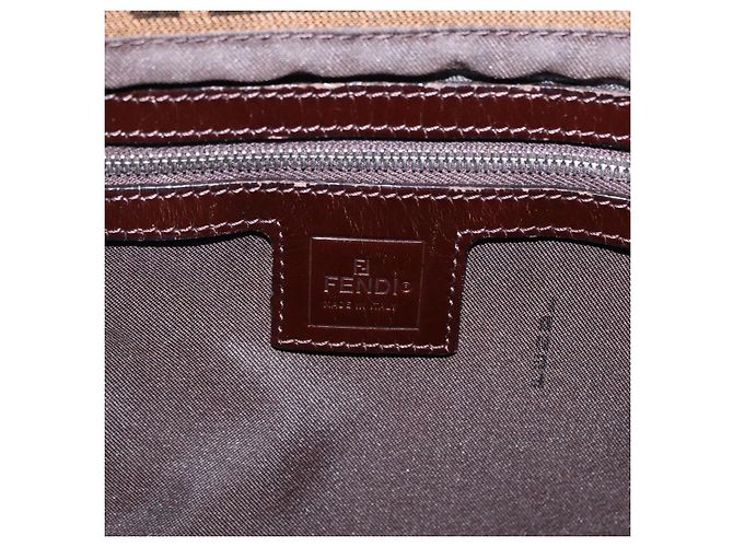 Borsa a Tracolla FENDI Zucca Canvas Mamma Baguette Nero Argento Auth BA16204V - vista 25