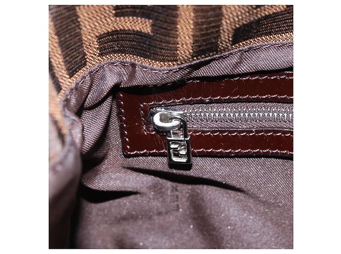 Borsa a Tracolla FENDI Zucca Canvas Mamma Baguette Nero Argento Auth BA16204V - vista 28