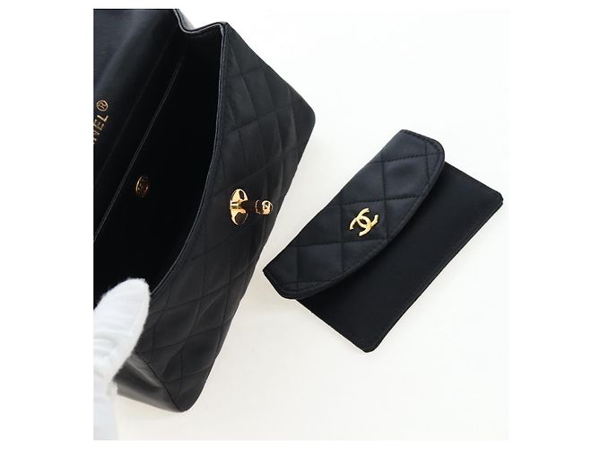 Borsa a tracolla CHANEL Matelasse con catena in raso nero e oro CC Auth BA15768SAM D'oro - vista 28