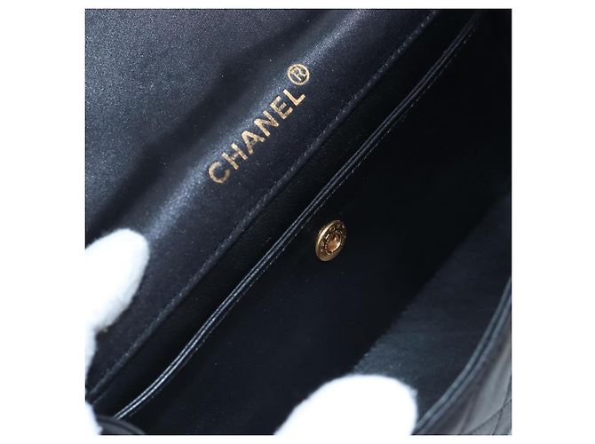 Borsa a tracolla CHANEL Matelasse con catena in raso nero e oro CC Auth BA15768SAM D'oro - vista 31