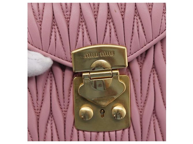 Borsa a tracolla Miu Miu Matelassé con catena in pelle Pink Gold Auth 207619V Rosa D'oro - vista 17
