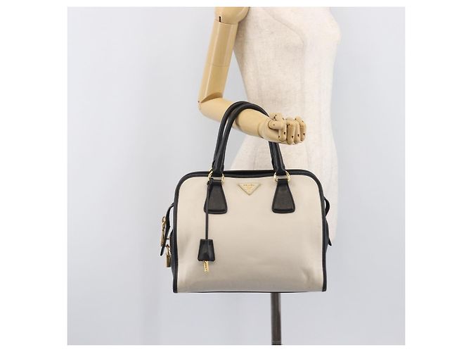 Saffiano Bolsa de mão PRADA Couro Safiano White Gold Auth bs37455A Branco Dourado - vista 32