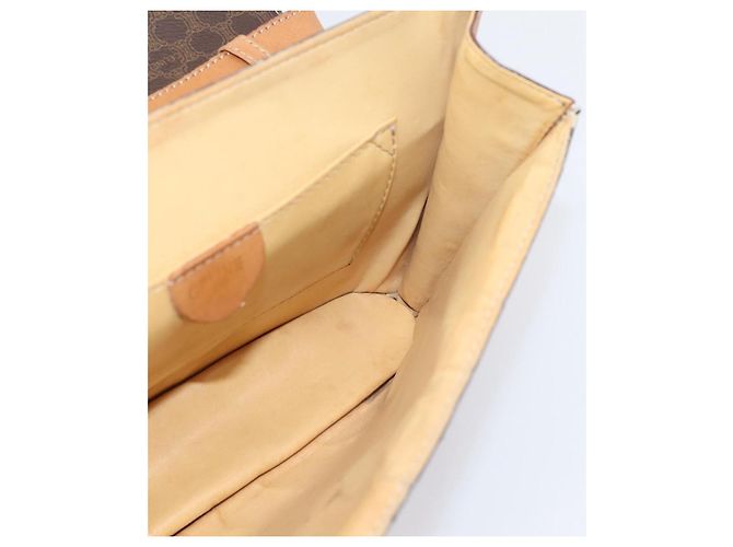 Céline Bolsa de Ombro CELINE Macadam Medallion PVC Marrom Tom Dourado Auth 207584 - vista 21