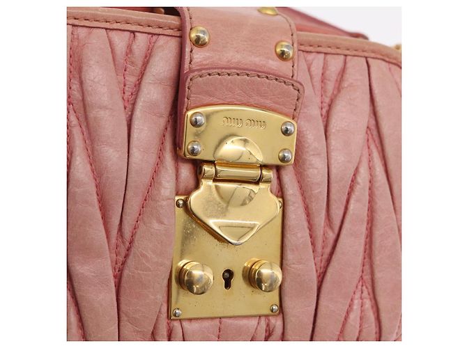 Bolsa de Ombro Miu Miu Matelassé Couro Rosa Ouro Auth 167645A Dourado - vista 22