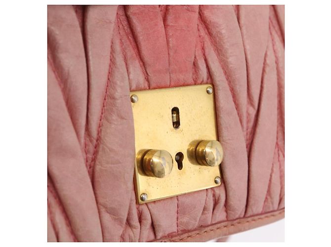 Bolsa de Ombro Miu Miu Matelassé Couro Rosa Ouro Auth 167645A Dourado - vista 24