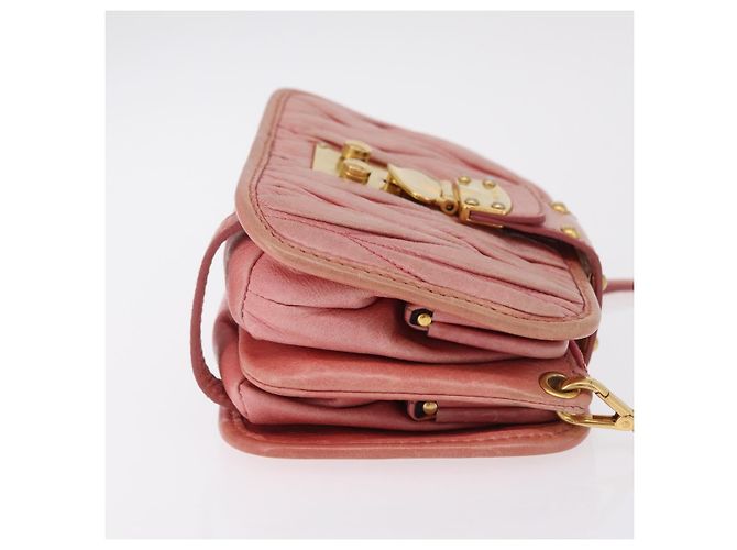 Bolsa de Ombro Miu Miu Matelassé Couro Rosa Ouro Auth 167645A Dourado - vista 3