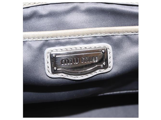 Miu Miu Handtasche aus Leder Grau Silber Auth 206866A Braun - Ansicht 22