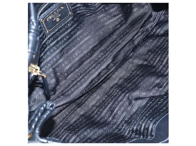 Borsa Tote a rucchio PRADA in pelle nera e oro Auth BA16064SAV Nero D'oro - vista 9