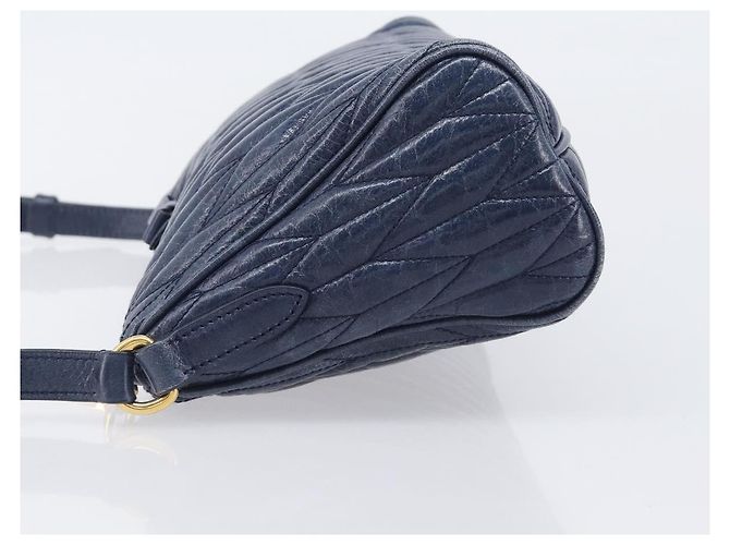 Borsa a spalla Miu Miu Matelassé in pelle blu e oro RR1937 Auth am12690V D'oro - vista 4