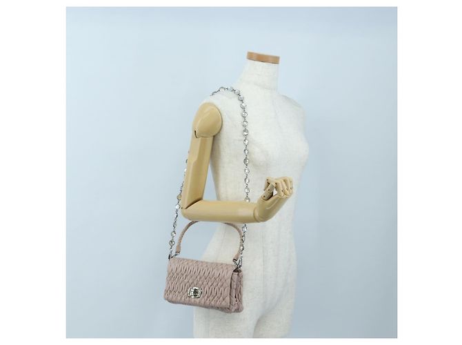 Bolsa de Ombro Miu Miu Matelassé com Corrente em Couro 2way Rosa Prata Auth 206389M - vista 32