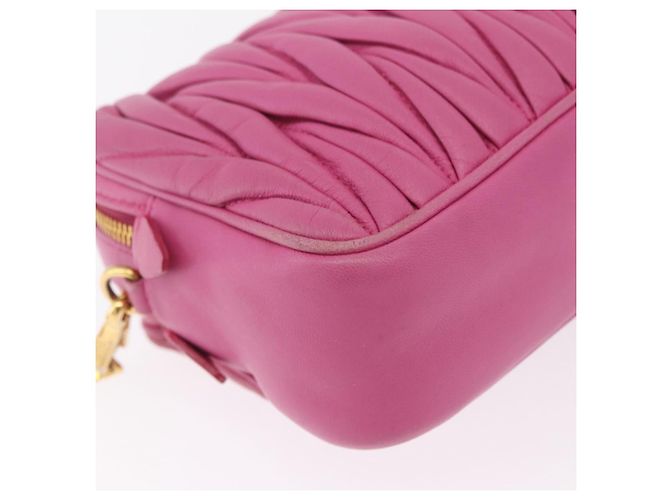 Borsa a spalla Miu Miu Matelassé in pelle rosa tono oro Auth 207581V - vista 17