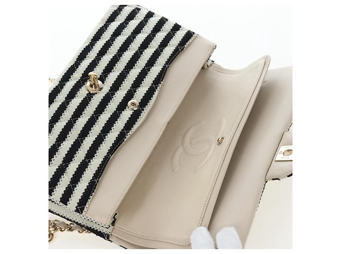 Borsa a tracolla CHANEL Matelasse 25 Chain Canvas White Gold CC Auth 206278SM Bianco D'oro - vista 27
