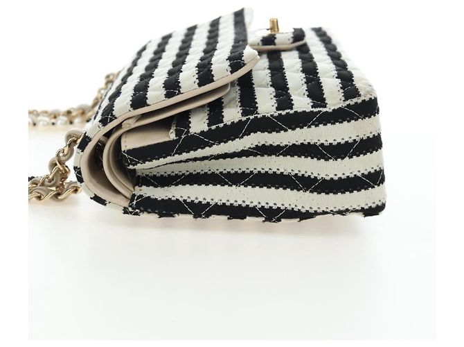 Borsa a tracolla CHANEL Matelasse 25 Chain Canvas White Gold CC Auth 206278SM Bianco D'oro - vista 3