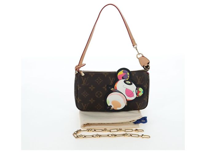 LOUIS VUITTON Panda LVxTM Pochette Accessoires Bag M13440 LV Auth BA15764SM Monograma - vista 12