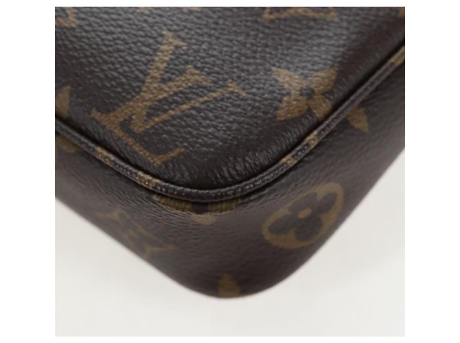 LOUIS VUITTON Panda LVxTM Pochette Accessoires Bag M13440 LV Auth BA15764SM Monograma - vista 17