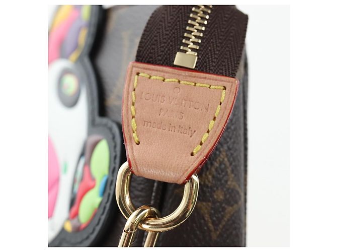 LOUIS VUITTON Panda LVxTM Pochette Accessoires Bag M13440 LV Auth BA15764SM Monograma - vista 18